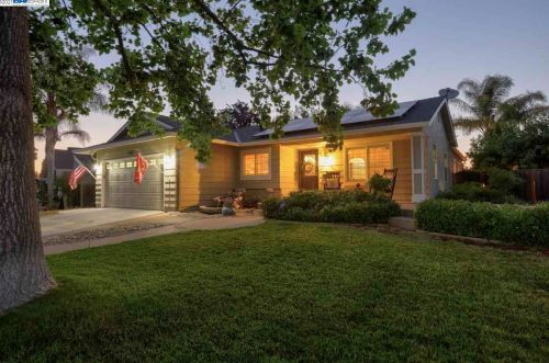 1362 Saybrook Rd, Livermore, CA 94551-1562