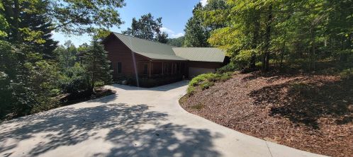559 Whispering Dl, Clarkesville, GA 30523-1435