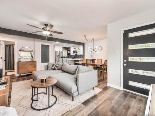 3500 Niagara St, Denver, CO 80207-1430