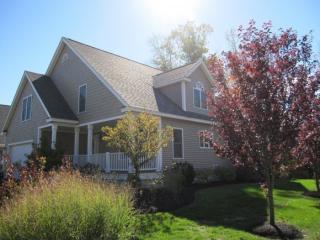 2 Woodside Dr, Stratham, NH 03885-6549
