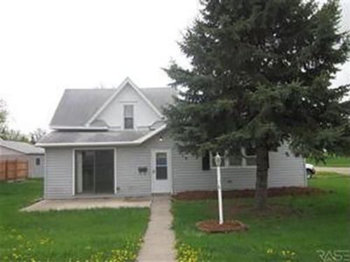 319 7th St, Orland, SD 57042-1517