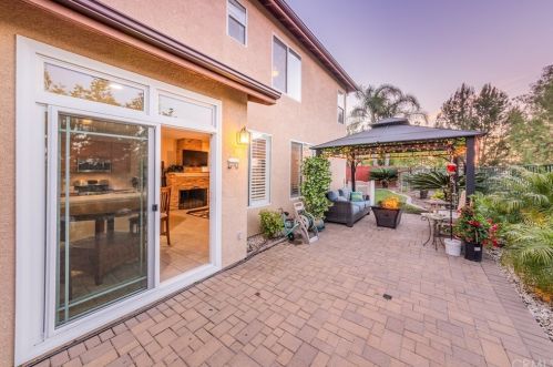 8735 Fallbrook Way, Anaheim CA  92808-3600 exterior
