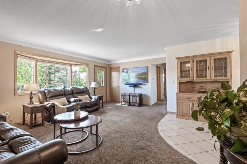 4046 Highland Ave, Saint Paul MN  55110-4201 exterior