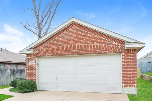 6824 Turtle Stream Dr, Fort Worth TX  76179-6700 exterior
