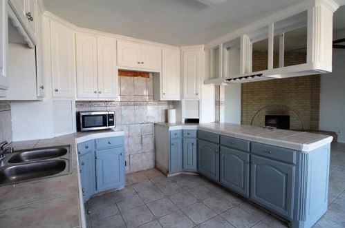 1504 Steinburg Ln, Fort Worth TX  76134-3308 exterior