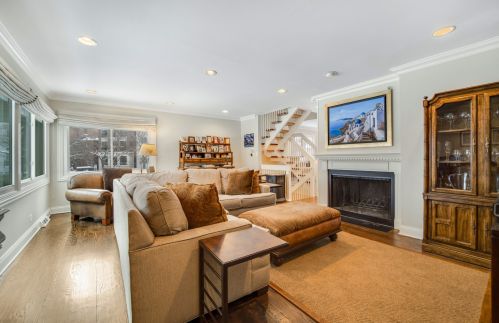 1826 Sedgwick St, Chicago, IL 60614-5306