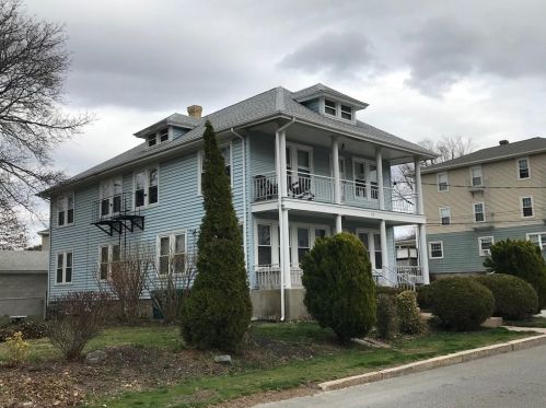 115 Williams St, Woonsocket, RI 02895-6464