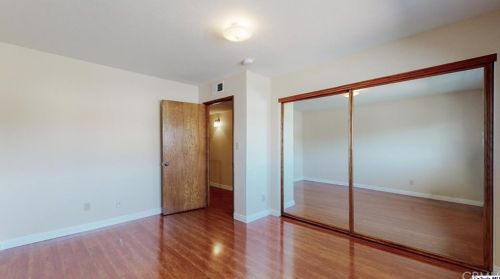 625 California Ave, Glendale CA  91203-1573 exterior