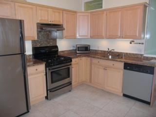 546 Baker St, San Francisco CA  94117-1406 exterior