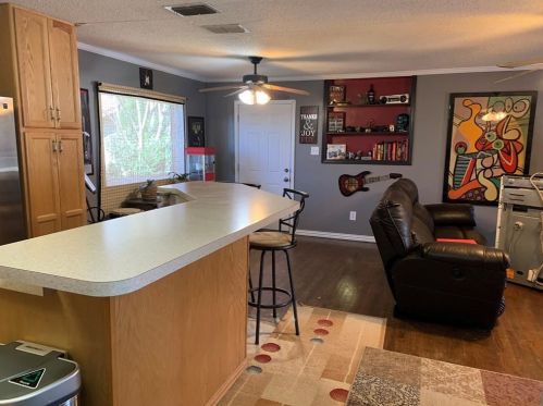 2023 Plymouth Dr, Irving TX 75061-2019 exterior