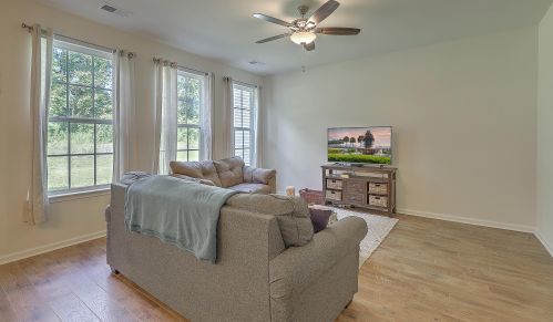 1384 Hermitage Ln, Ladson SC  29456-3087 exterior