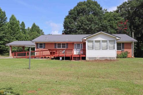 750 Crumps Bridge Rd, Martin, GA 30557-3006