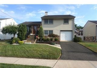 38 Marlboro Ln, Colonia, NJ 07067-2508