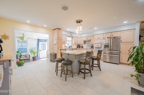 8 Monmouth Ln, Lakehurst NJ  08759-1742 exterior