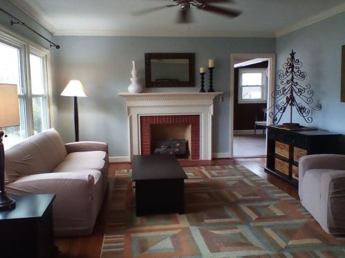 215 Mountain View Dr, Gainesville, GA 30501-1633