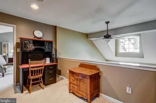 14 Red Leaf Ln, Lancaster PA  17602-7000 exterior