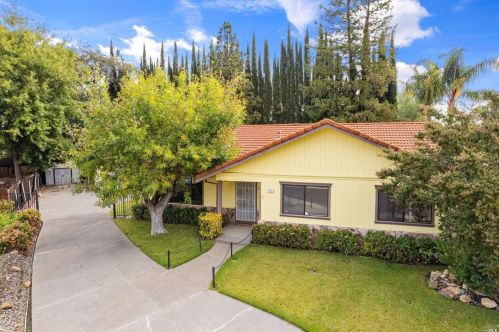 321 Anders Ct, Vacaville, CA 95687-5494
