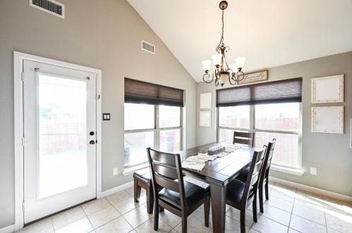 10432 Winding Passage Way, Fort Worth TX  76131-3986 exterior