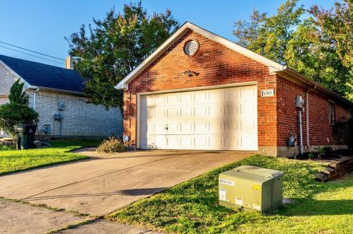 1305 Deville Cir, Garland TX 75043-1851 exterior