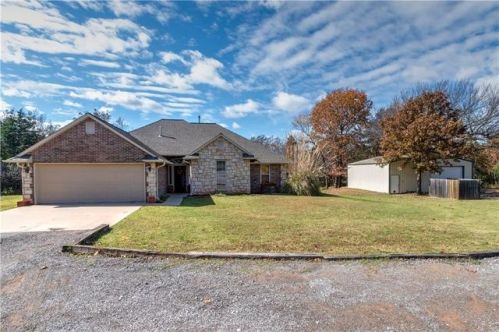 900301 Oak Hill Dr, Chandler, OK 74834-6405