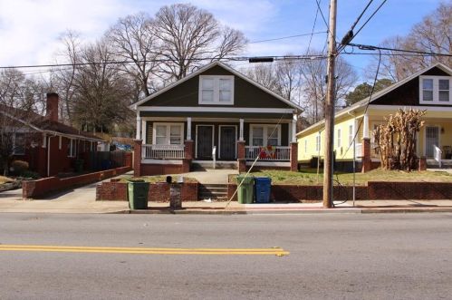 1069 Metropolitan Pkwy, Atlanta, GA 30310-3437