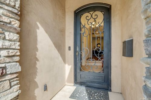 11882 Pine St, Los Alamitos, CA 90720-4163