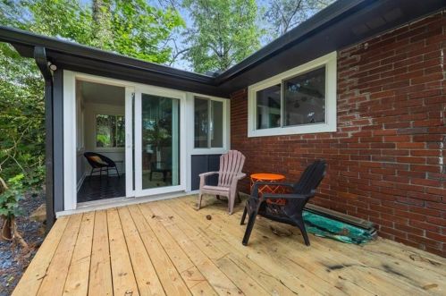 3904 Gladney Dr, Atlanta GA  30340-4618 exterior