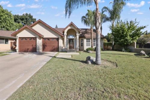 4110 Hemlock Ave, Visalia, CA 93277-6902
