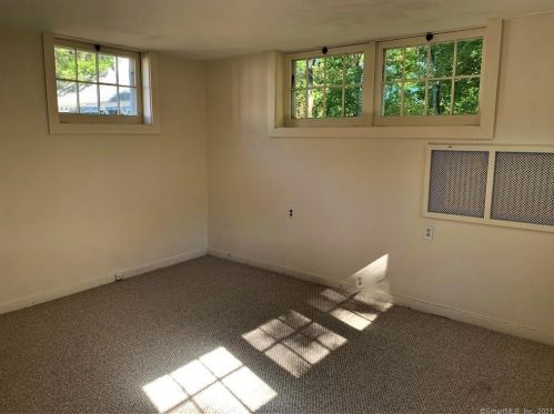 183 Westport Rd, Wilton CT  06897-4638 exterior