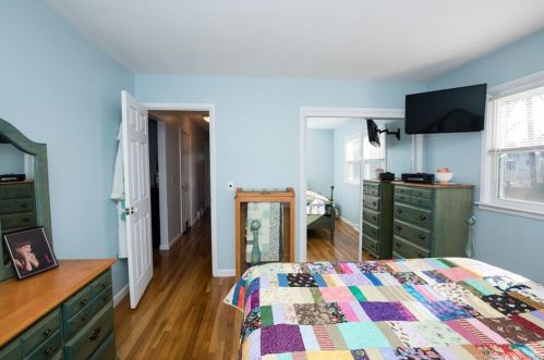 26 Sunrise Cir, Wallingford CT  06492-3225 exterior