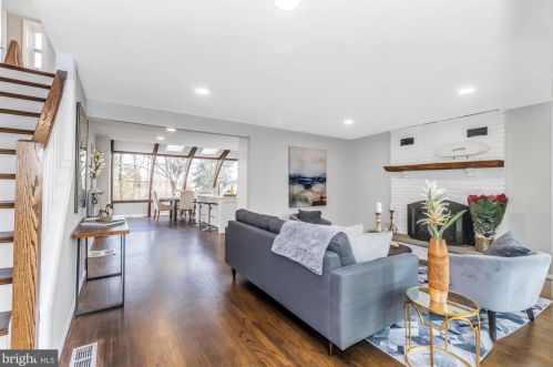 82 War Admiral Ln, Media, PA 19063-5239