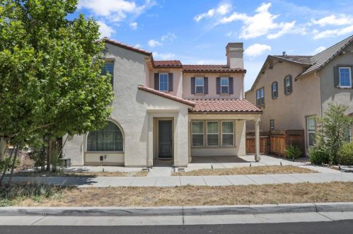 1162 Vecindad St, Tracy, CA 95391