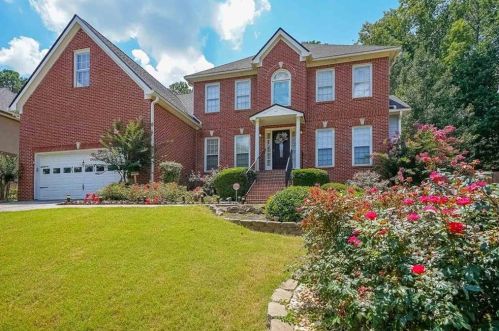 390 Wildwood Lake Ct, Suwanee, GA 30024-3230