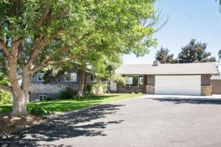 5 13th St, Selah, WA 98942-1721