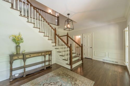 1565 Lazy River Ln, Atlanta GA  30350-3521 exterior