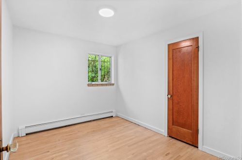 1001 Locust St, Denver CO 80222-7114 exterior