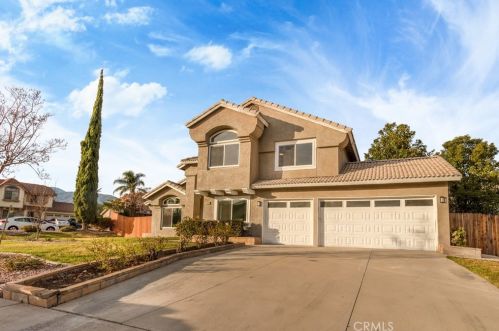 1762 Via Verde Dr, Rialto, CA 92377-3745