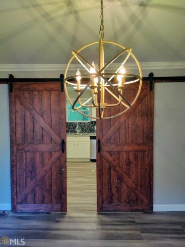 802 Mercury Dr, Atlanta GA  30331-3322 exterior