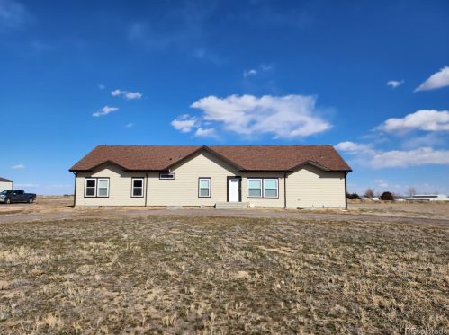 17363 Dove Cir, Wattenburg, CO 80621-7775