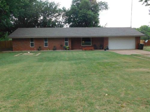1608 Indian Dam Rd, Lahoma, OK 73754-9666