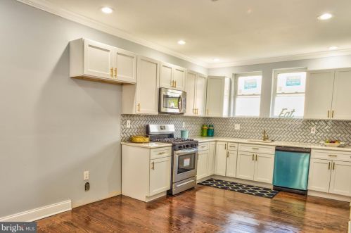 6521 16th St, Philadelphia PA  19126-3512 exterior