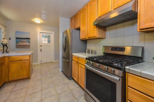 2150 Cornell St, Palo Alto, CA 94306-1309