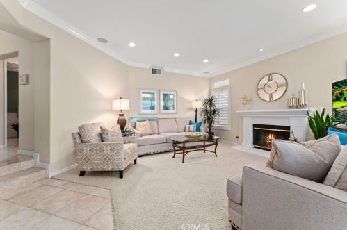 405 Laureltree Dr, Anaheim CA  92808-1648 exterior