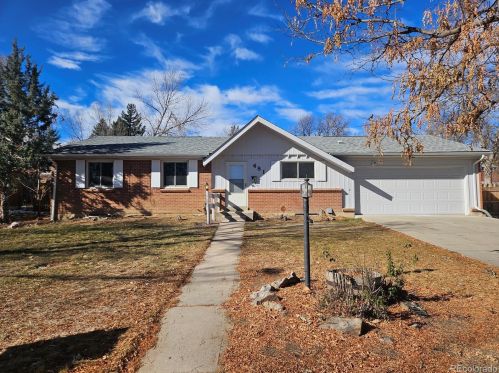 481 Racine St, Denver, CO 80011-8318