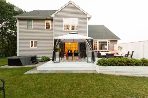 555 Wimbledon Gate, Torrington, CT 06790-7804