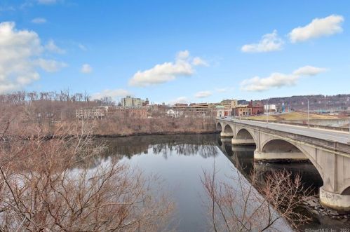 145 Canal St, Huntington CT  06484-8100 exterior