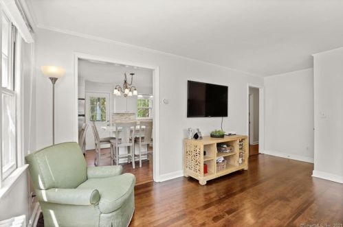 99 Monica Rd, Greenwich CT  06831-5024 exterior