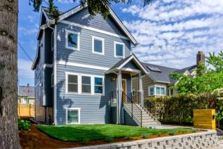 1112 76th St, Seattle, WA 98103-4804
