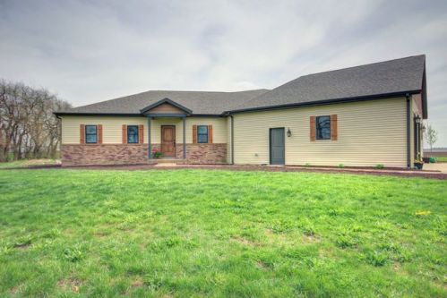 123 County Road 1100, Ivesdale, IL 61851-9758