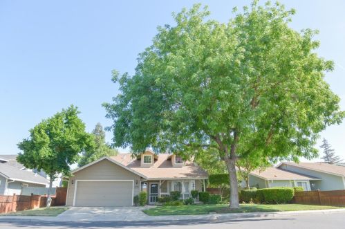 2705 Lahontan Dr, Modesto, CA 95358-6505